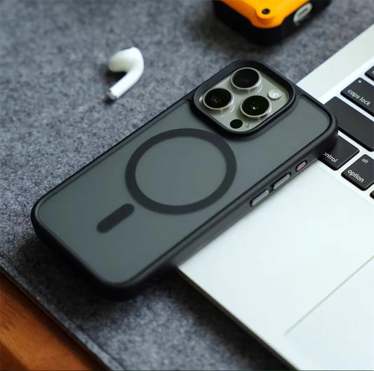 iPhone 16 Pro MagSafe Case